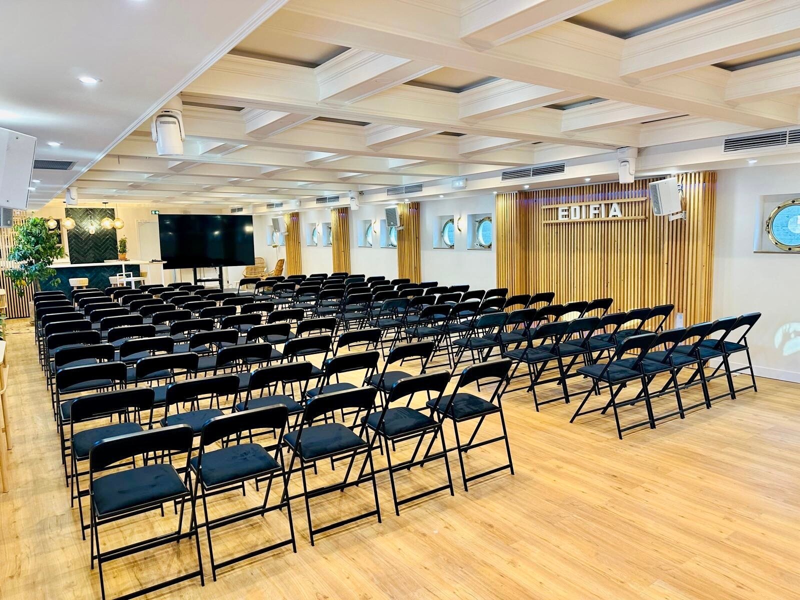grand salon seminaire 120 pax (1) (1)